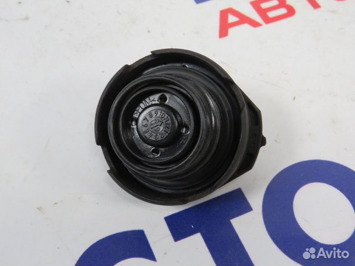 Пробка бензобака audi A8 4E2, 4E8