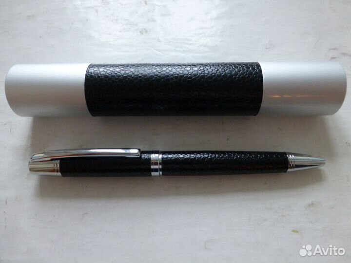 Авторучка honest новая