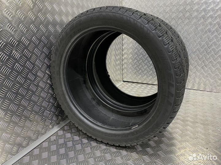 Pirelli Winter Carving Edge 275/40 R20