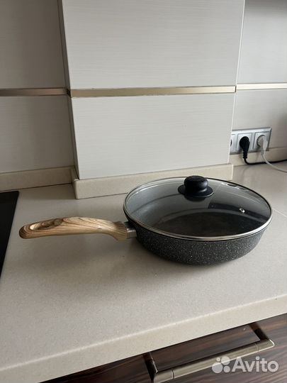 Сковорода большая