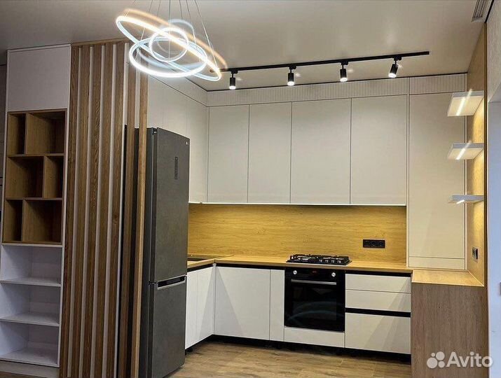 Кухонный гарнитур угловой