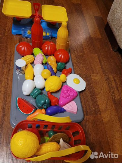 Детская кухня, весы+продукты+металическая посуда