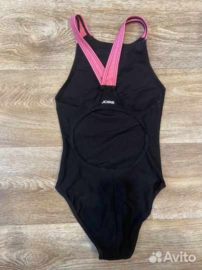 Купальник и шапочка на девочку