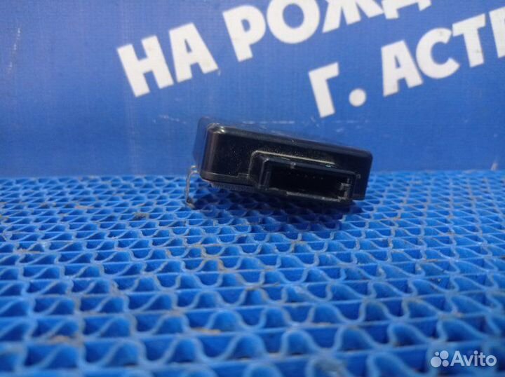 Блок управления антенной Ford Explorer внедорожник