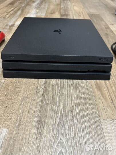 Sony PS4 pro 1tb