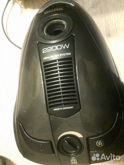 Пылесос Bork без шланга но с щётками