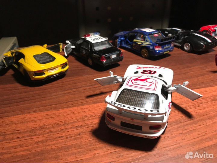 Машинки металлические