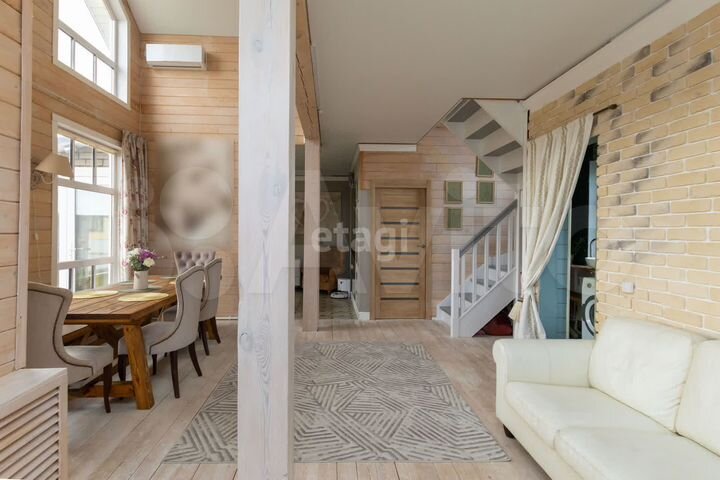 Дом 113 м² на участке 8,9 сот.