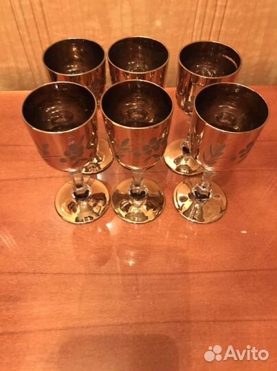 Бокалы и рюмки