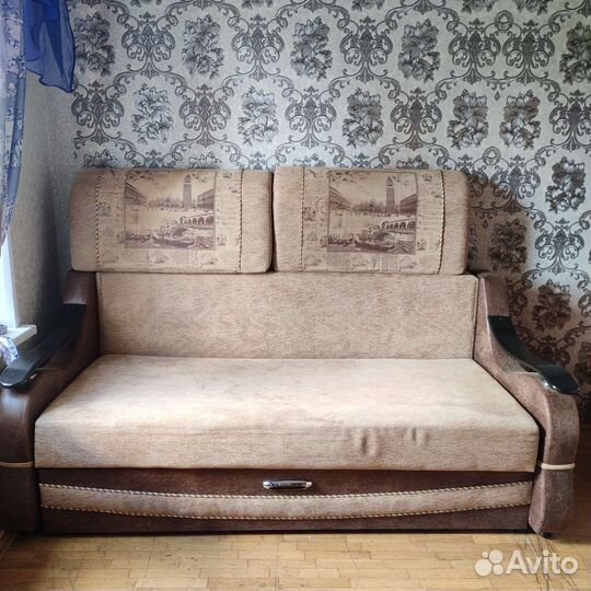 Диван Лидер