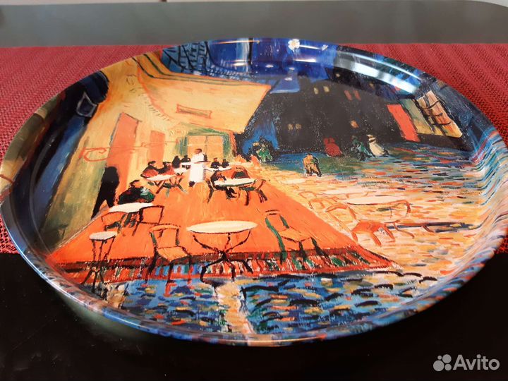 Подносы сервировочные Ночная терраса и Топаз 33 см