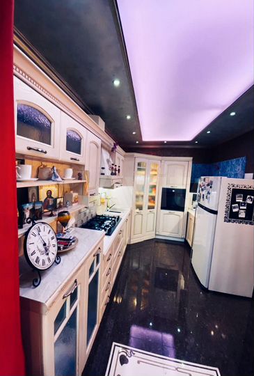 4-к. квартира, 107 м², 10/12 эт.