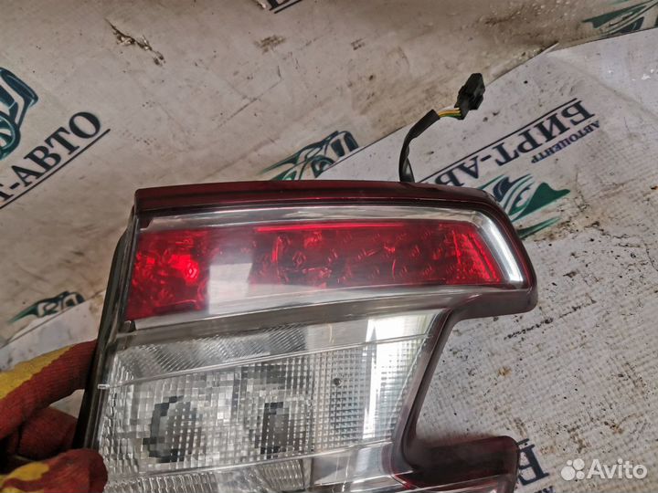 Фонарь задний внутренний правый Renault Megane III