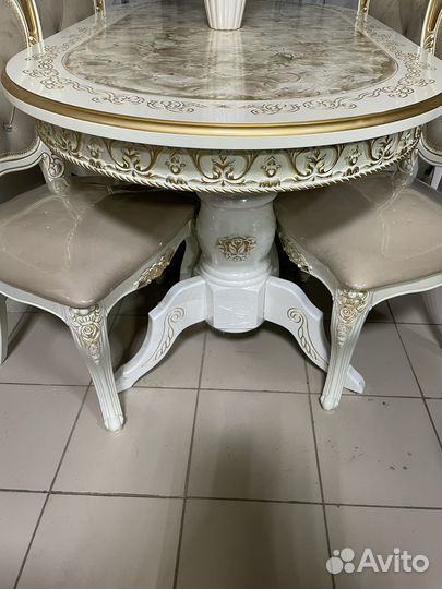 Кухонный стол Лапка