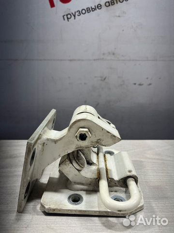 Петля двери Man Tgl 8.180