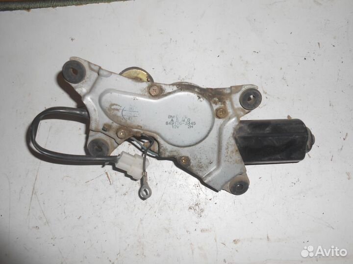 Моторчик стеклоочистителя задний для Mazda 626 GD