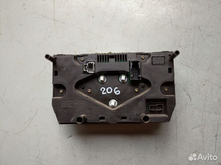Блок управления отопителем Пежо 206