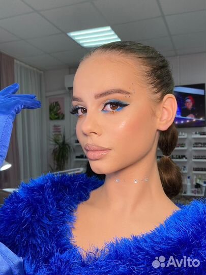 Макияж и прическа