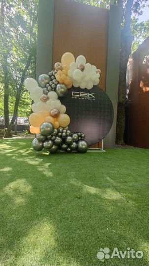 Фотозона для мероприятий. Арка из шаров