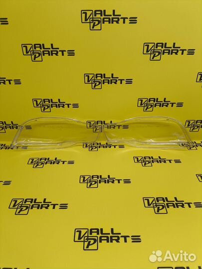 Стёкла фар Audi A4 B7 2004-2009