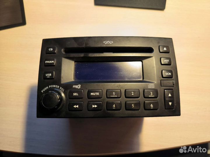 Магнитола штатная Chery Tiggo T11 (2011 год)