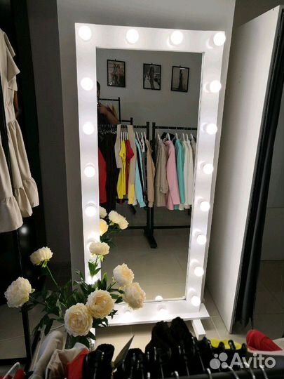 Гримерное зеркало