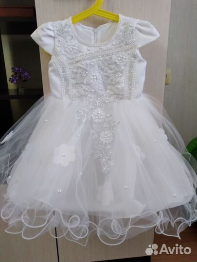 Платье для девочки новое