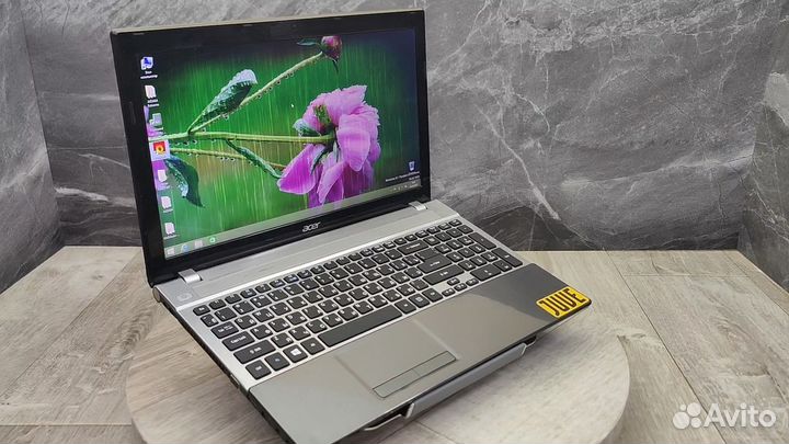 Acer Aspire V3-571 / 15.6