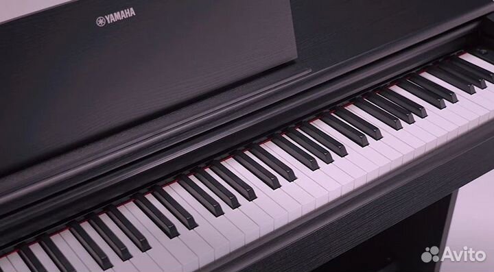 Цифровое пианино Yamaha 145 + Банкетка