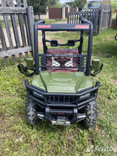 Детская машина на аккумуляторе с пультом