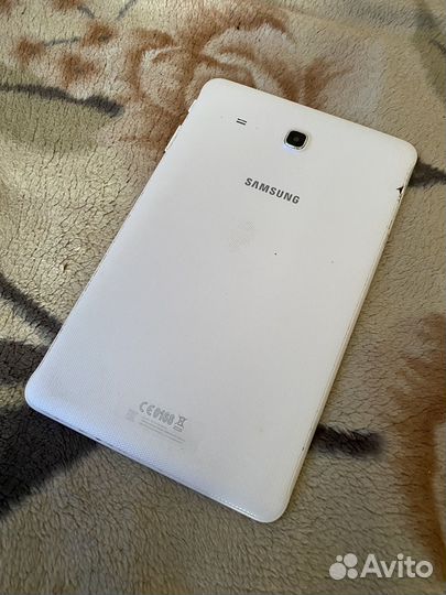 Samsung Galaxy Tab E 9.6 SM-T561