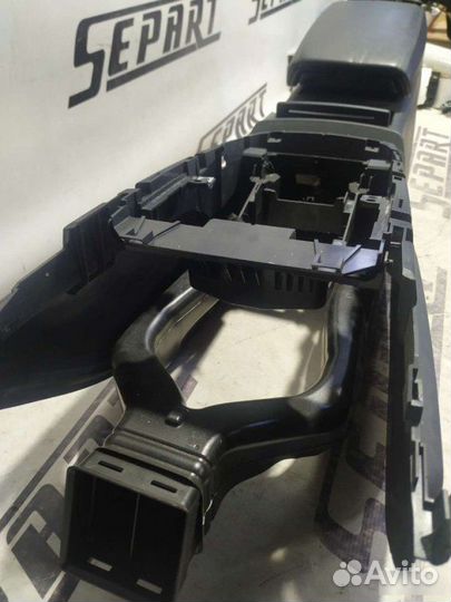 Подлокотник Audi A6 C7 2011—2014