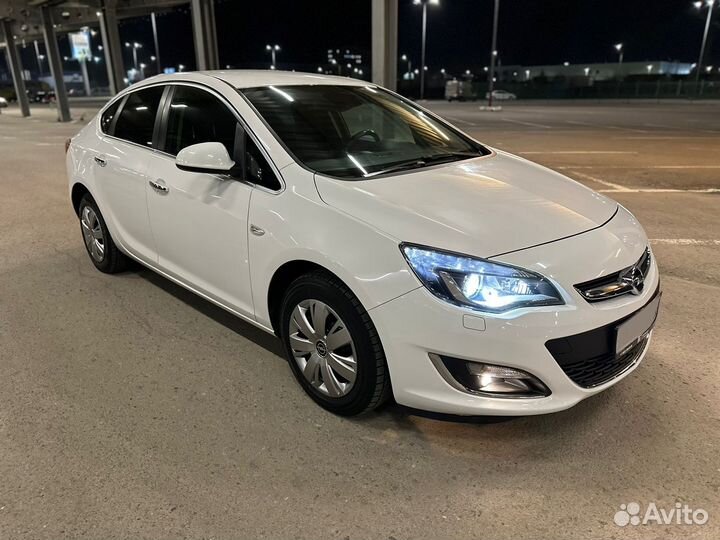 Opel Astra 1.6 AT, 2013, 88 150 км