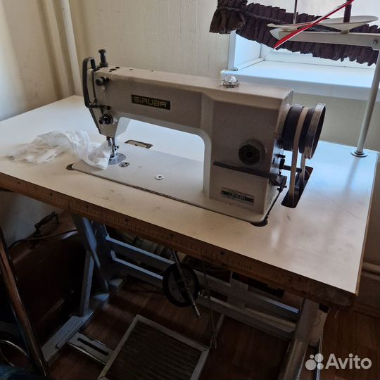 Швейная машина Siruba бу