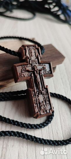 Крестик из дерева