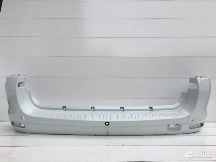 Бампер LADA Largus 2011