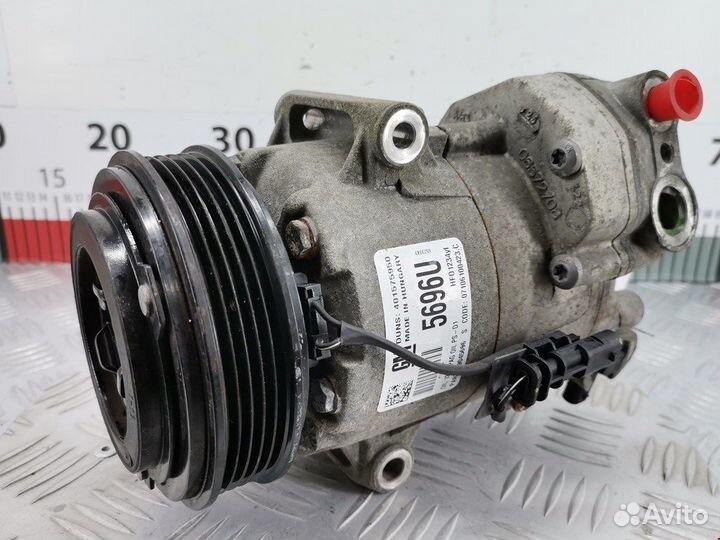 Компрессор кондиционера для Opel Meriva B 39045696