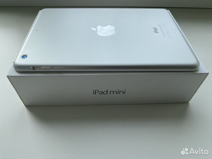 iPad mini 2 wi-fi 16 GB Silver