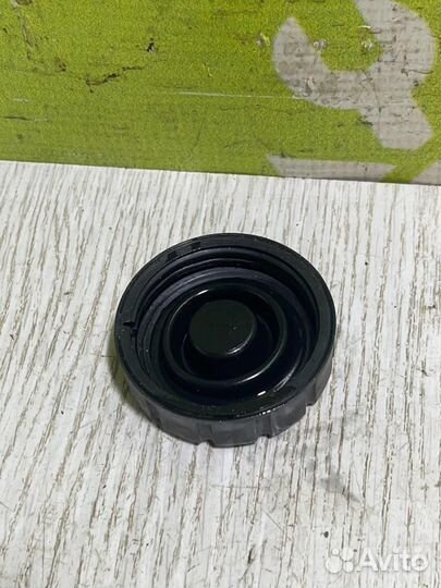 Крышка бачка тормозной жидкости Опель Астра Джи