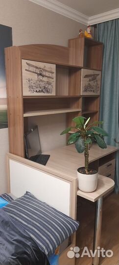 Компьютерный стол