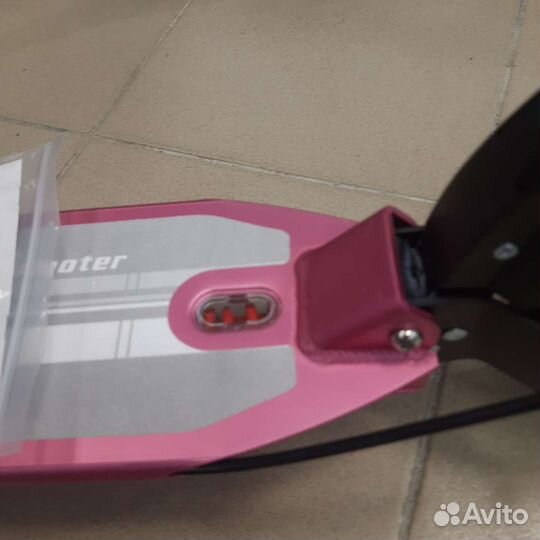 Самокат с дисковым тормозом