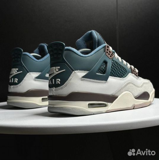 Кроссовки Nike Air Jordan 4