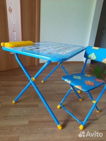 Детский стол и стул