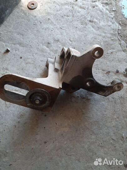 Крепление гур на Люксген,Luxgen 7 SUV