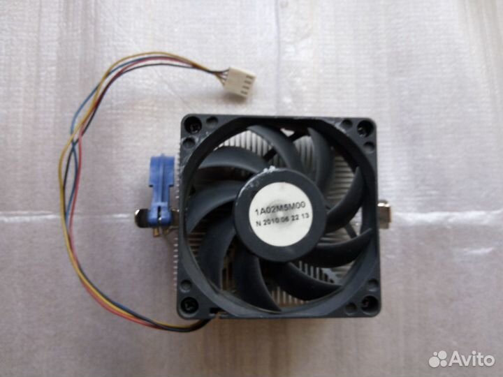 Процессор AMD Phenom II (вместе с кулером)