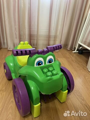 Качалка-машинка для покатушек :)