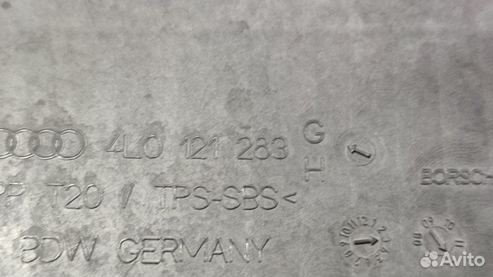 Дефлектор радиатора Audi Q7 4L cjtc 02.05.2012