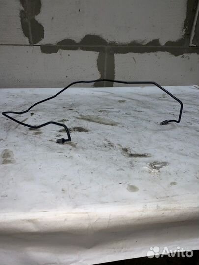 Трубка тормозная передняя правая Volkswagen Polo