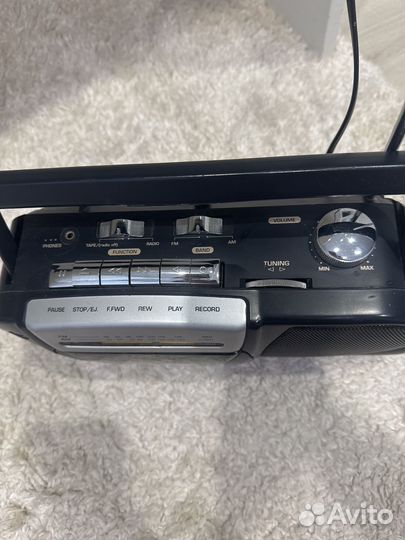 First austria портативный радиоприемник кассетный