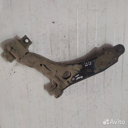 Рычаг подвески нижний передний правый Ford Focus 1
